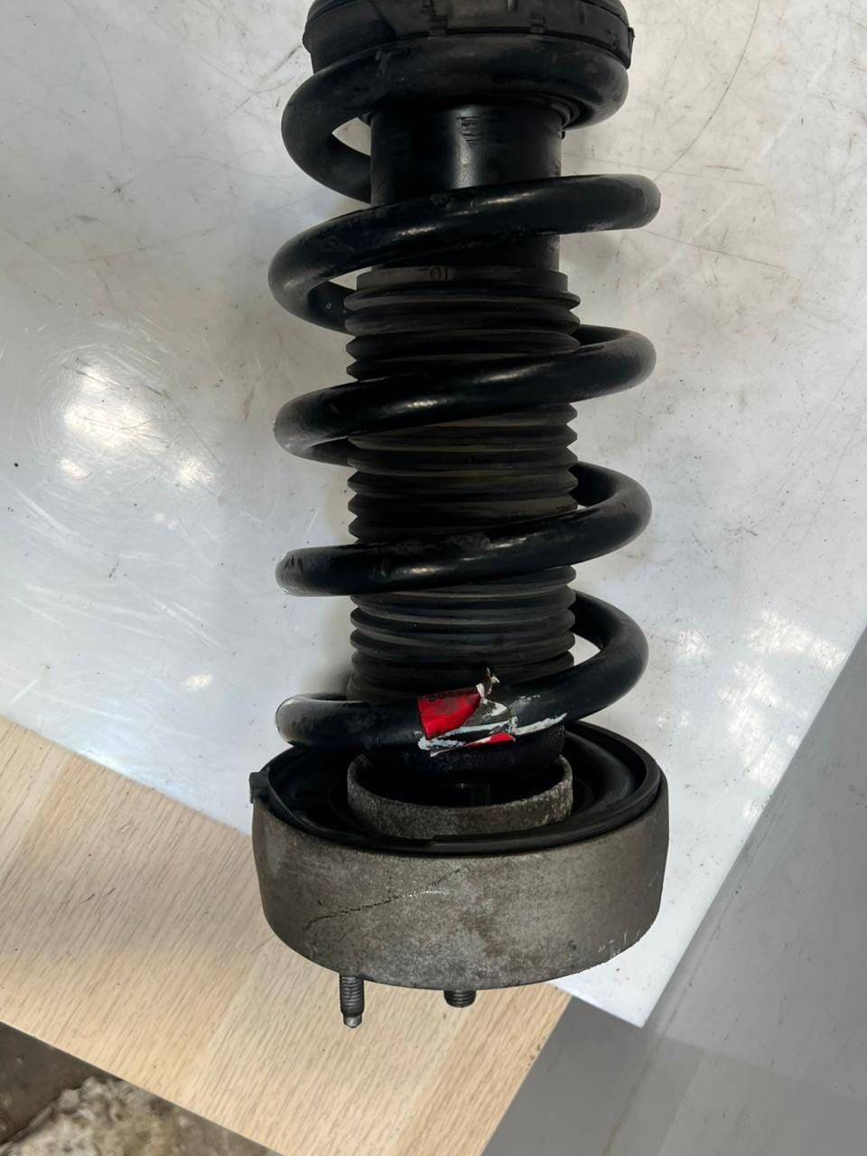 2015-2017 BMW X5 F15 F16 X6 30D M50D FRONT Shock Absorber 6875083 OEM