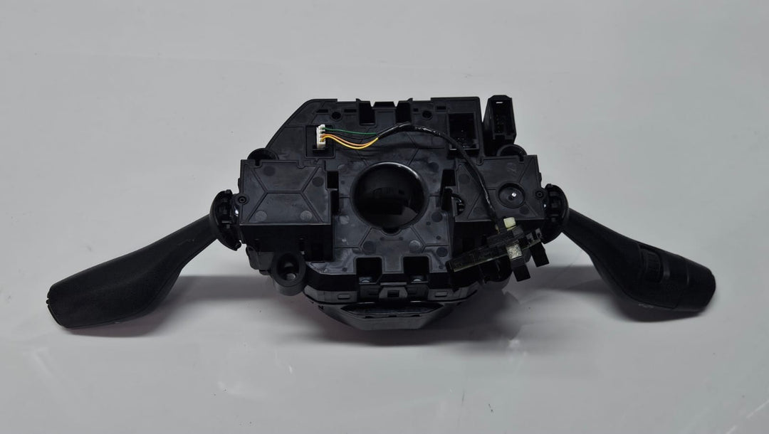 9368601-2015-2017 BMW X5 F15 Wiper Turn Signal Indicator Stalk Switch OEM