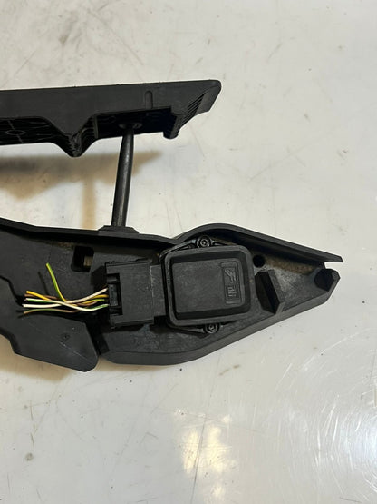 2000-2006 BMW X5 E53 Accelerator throttle Pedal Module 6753518 OEM