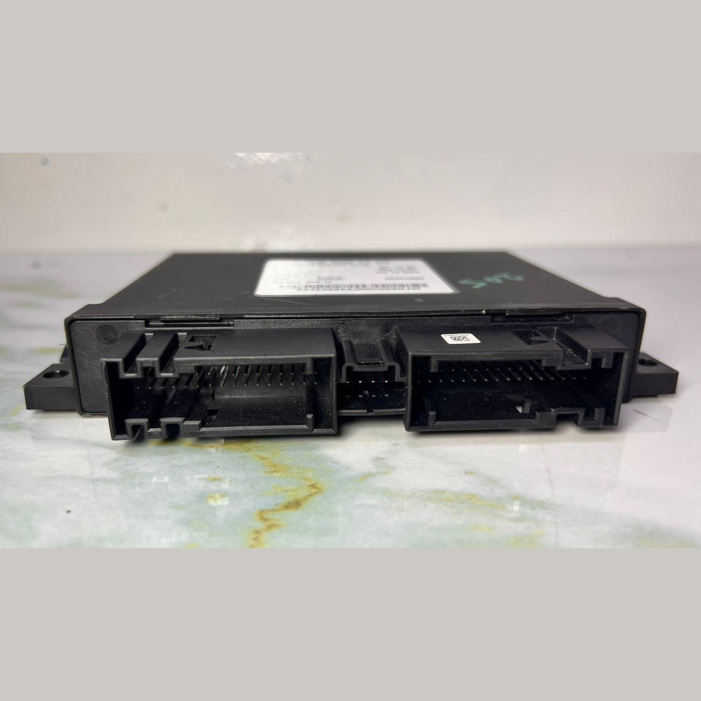 Mercedes-Benz W205 Drivetrain Control Unit A 205 900 77 05