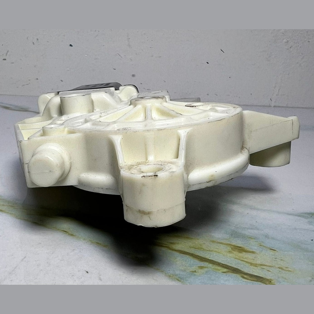 10-14 Mercedes-Benz W212 E-Class Window Motor Front Right Side A212 9066702 OEM