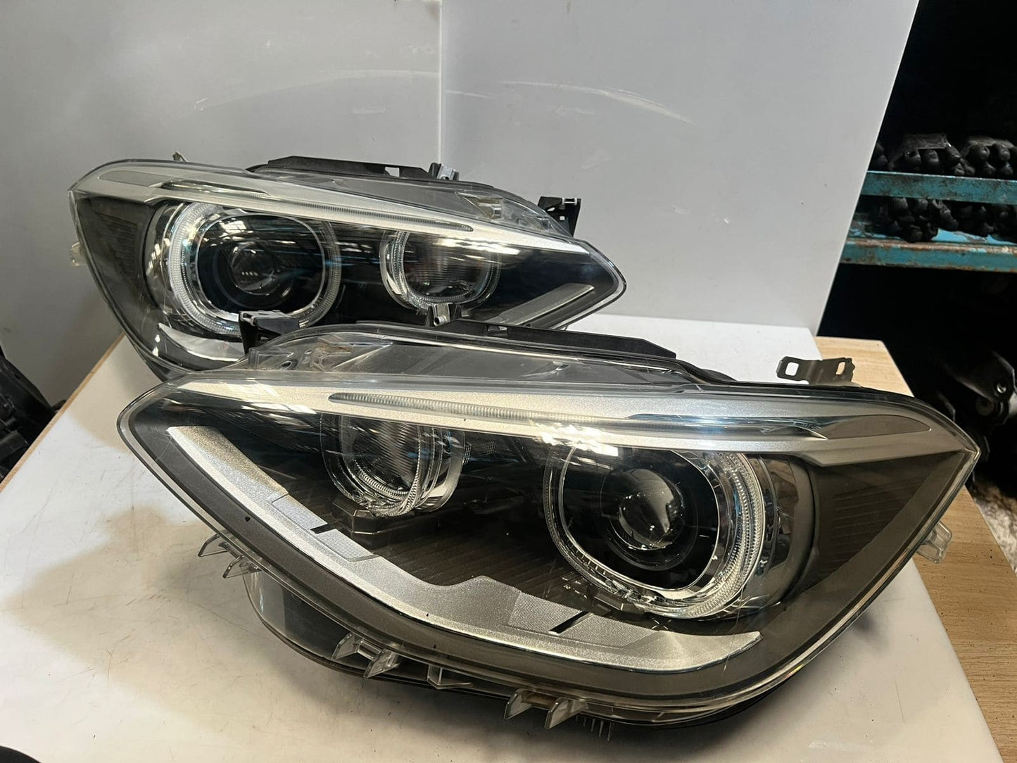 2011-2012 BMW 1' F20 F21 120i LEFT RIGHT Bi-Xenon Headlight 7229687 7229688 ECE