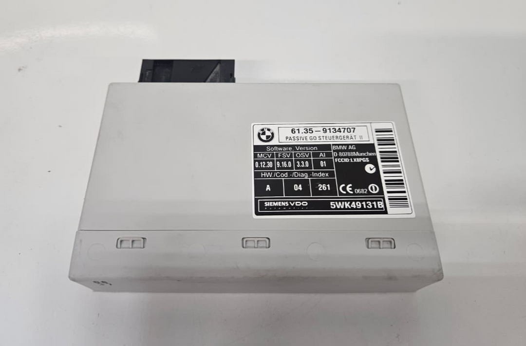 OEM BMW E60 E63 E70 E71 Comfort Keyless Passive Access Control Module 9134707