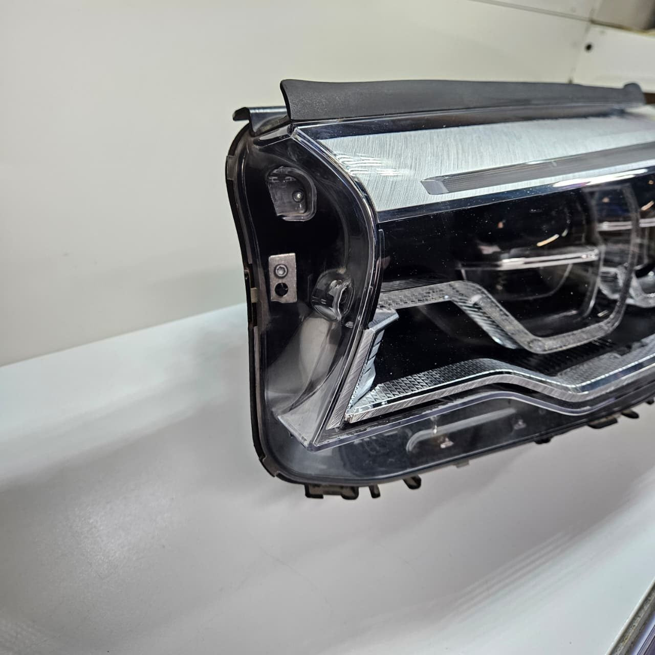 OEM BMW 5 Series G30 G31 LEFT FRONT Adaptive LED Headlight ECE 8499121