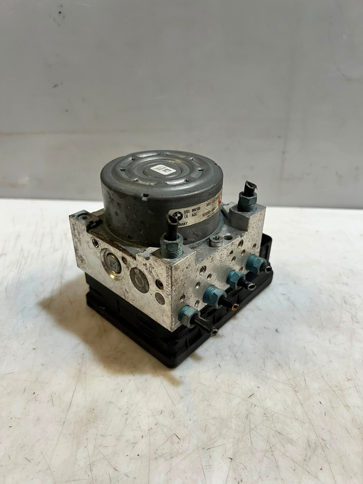 2016-2019 BMW F30, F31, F32, and F34 330i ABS Pump and Control Unit 6875560 OEM