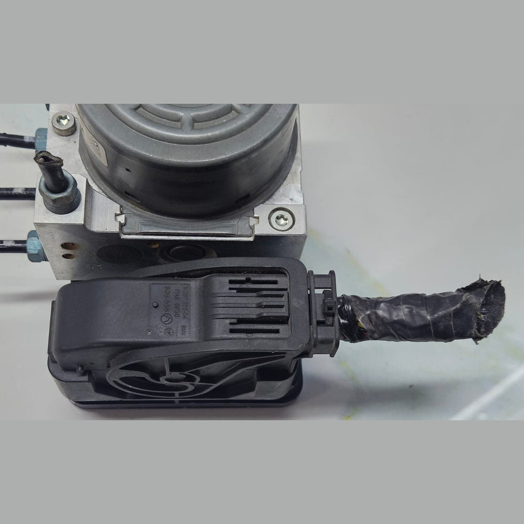 2015-2016 BMW X1 Abs Hydraulic Pump Control Module 6878051