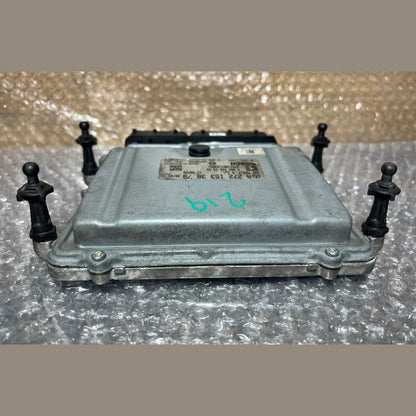 06-10 Mercedes-Benz W219 CLS Engine Control Module Unit ECM ECU A272 1533879 OEM