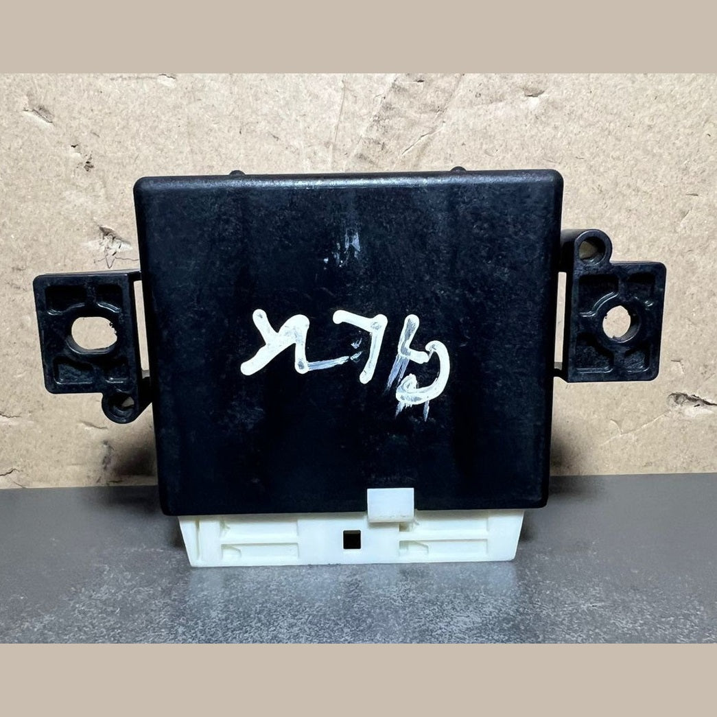 13–17 Mercedes W246 B-Class Parking Sensor Control Module A246 9004312 OEM