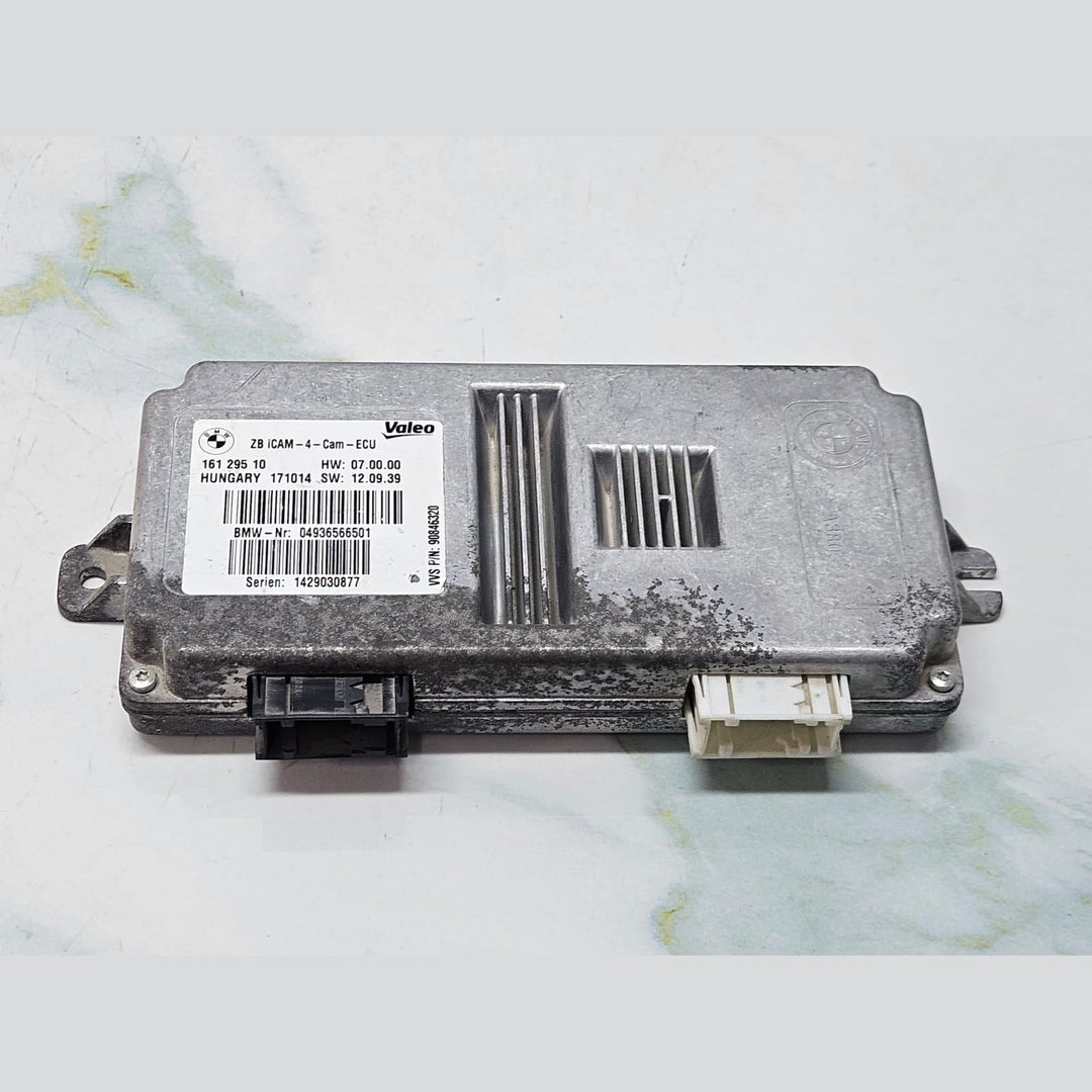 BMW F15 X6 X5 (2014-2018) OEM SURROUND VIEW CAMERA CONTROL MODULE 9084632
