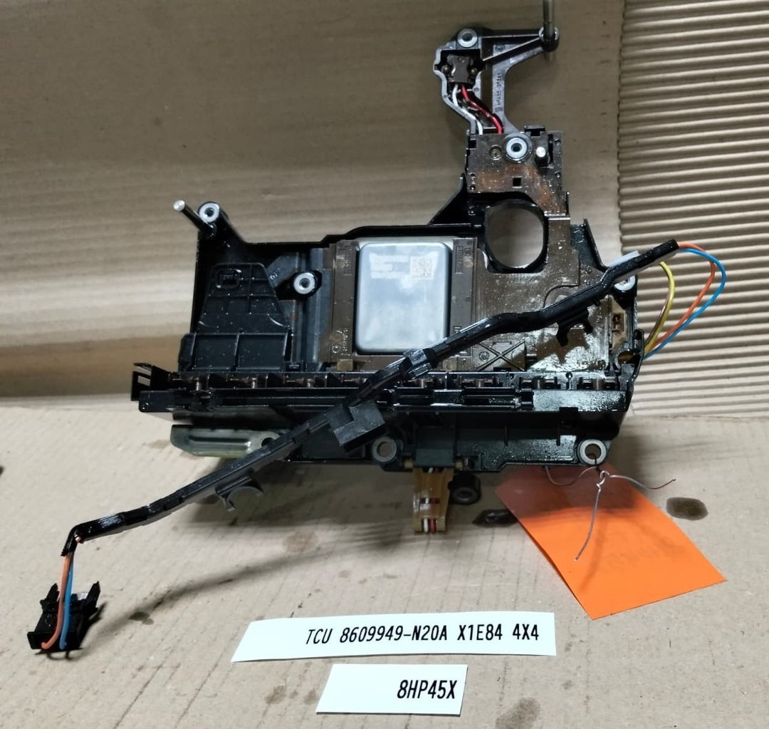 BMW X1 E84 xdr 8HP45X N20 TELEMATICS CONTROL UNIT TCU 8609949 0260550075