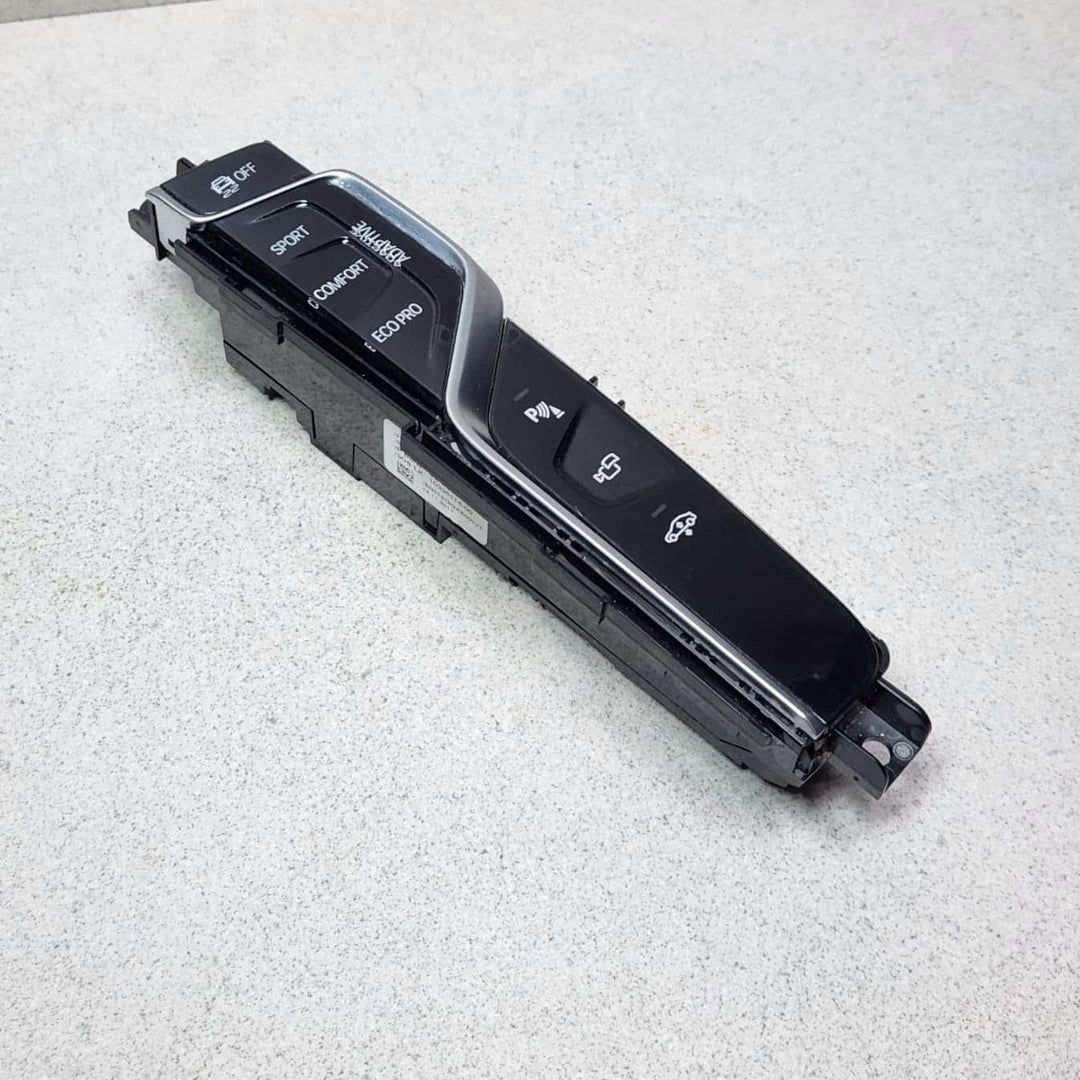 2016-2019 BMW 740i 7 Series G11 G12 Center Console Switch 6993902 OEM
