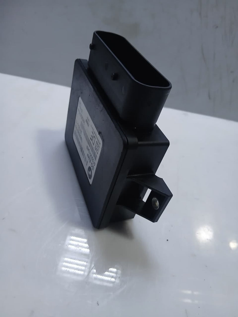 BMW 5 Series F10 F11 F12 F13 F25 F26 650i Parking Brake Control Module 6858017