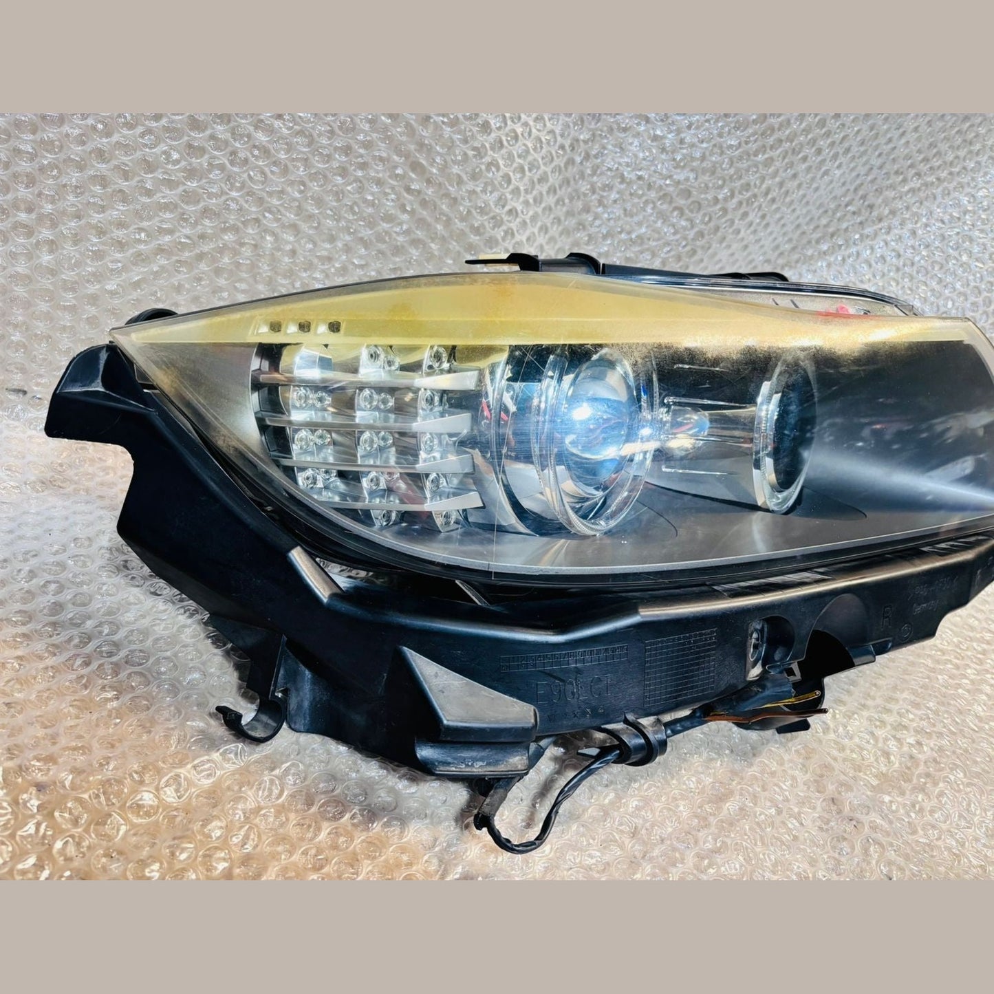 Bmw 3 Series E90 Lci Headlight Xenon Right Side Headlamp RHD QS58  -7202586