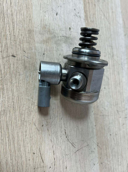 2010-2013 BMW High Pressure Fuel Pump 7610761 135i, 335i, 535i, 640i, X3, X4 N55