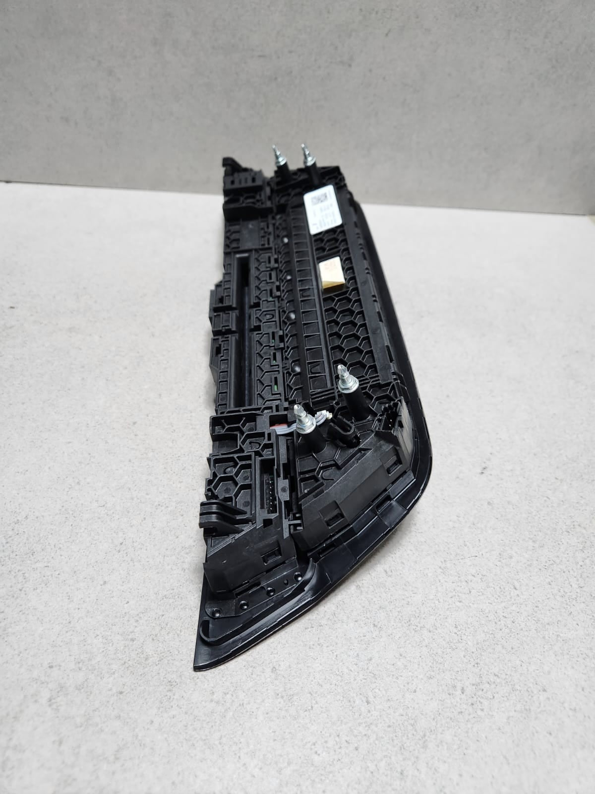 BMW Air Conditioning Control Panel 9495838 G30 G31 G32 and M5 F90