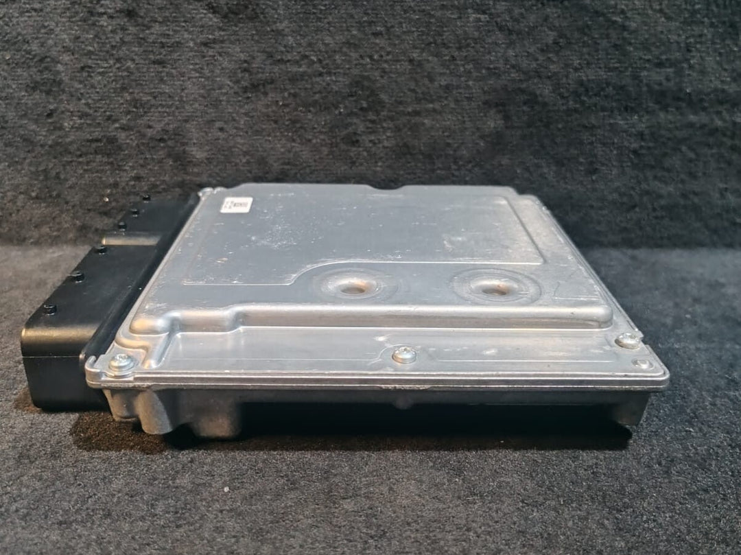 BMW 3 Series E90 E92 ENGINE CONTROL UNIT ECU ONLY  ECM S04 DME 7589705
