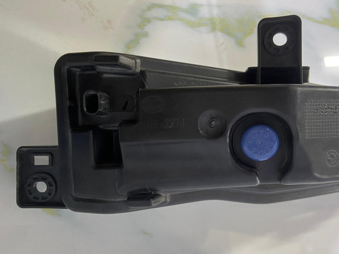 OEM BMW G01 G02 X4 X3 FRONT LEFT BUMPER LED FOG LIGHT 7412527