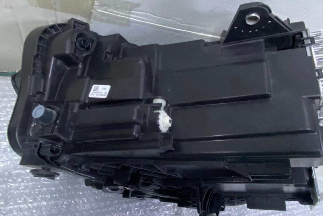 OEM BMW X1 U11 HEADLIGHT FRONT RIGHT SIDE ECE MODEL 5A9A234 LHD NO MODULE