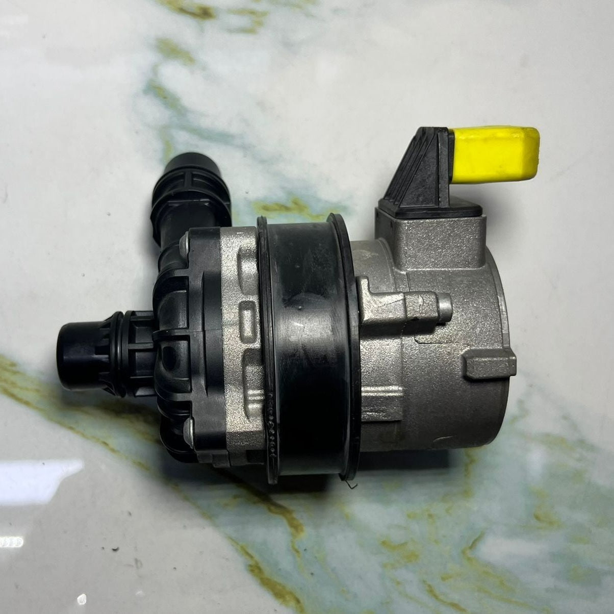 Mercedes-Benz W205 W177 W222 Water Pump Engine Cooling Coolant Pump A000 5003286