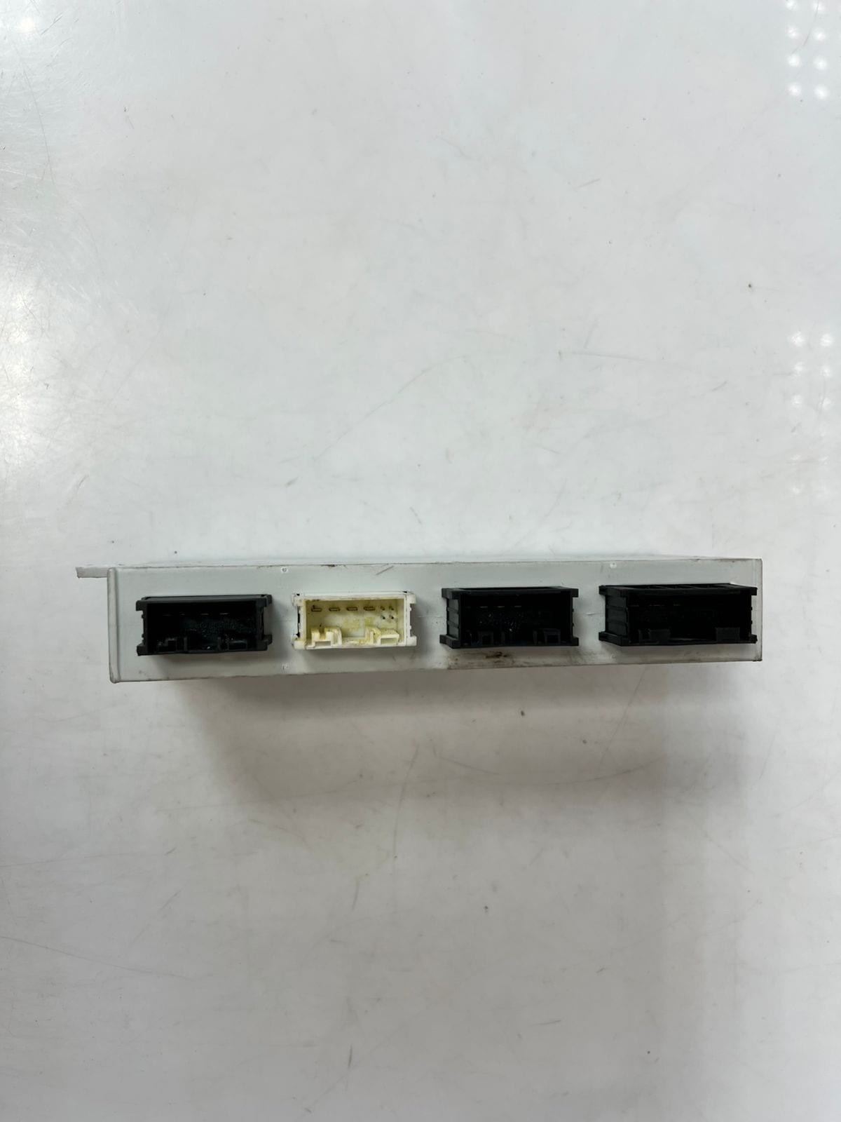 2017 BMW 5 F10 F11 Tailgate Boat Lid Control Unit Module 6135 7394651