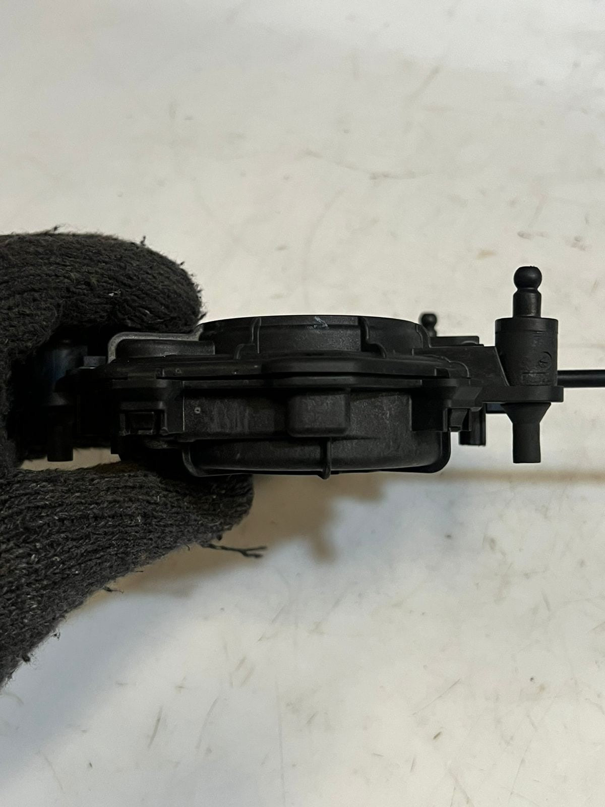 BMW iX 120 Rear Tailgate Boot Lock With Actuator 7954137 OEM