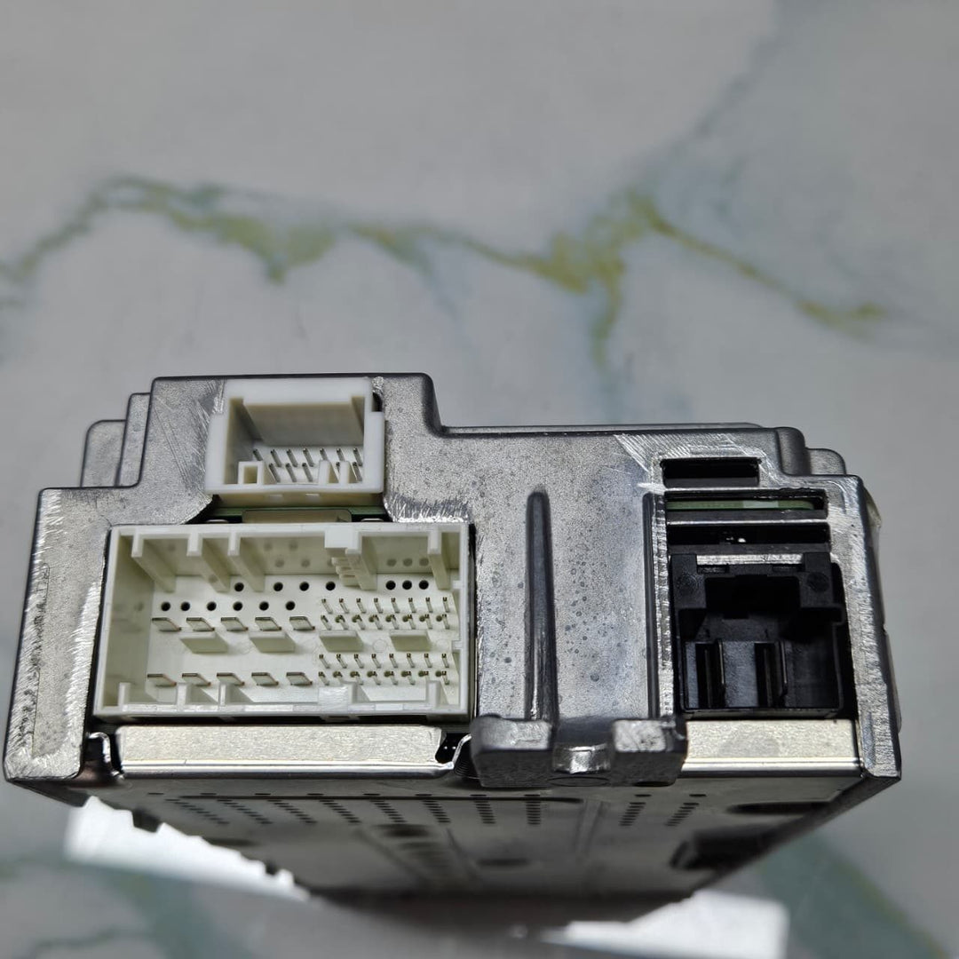 2020-2022 BMW M5 M8 745e xDrive Radio Amplifier 5A52E25