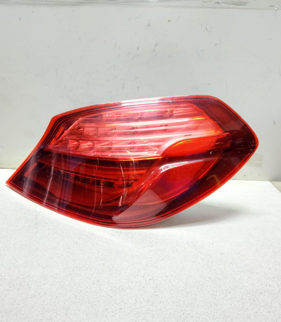 2012-2013 BMW 640i Rear Inner Tailgate Light 8950516 6 Series F06 F12 F13