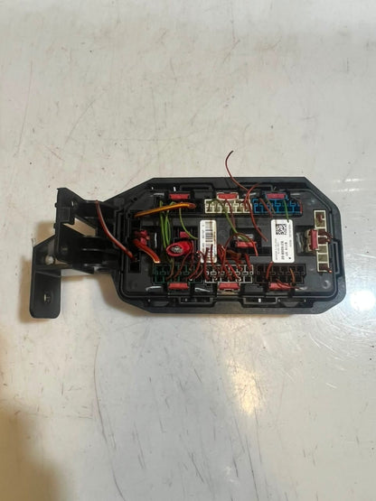 BMW F15 X5 and F16 X6 35iX Front Power Distribution Fuse Box 9316568 OEM