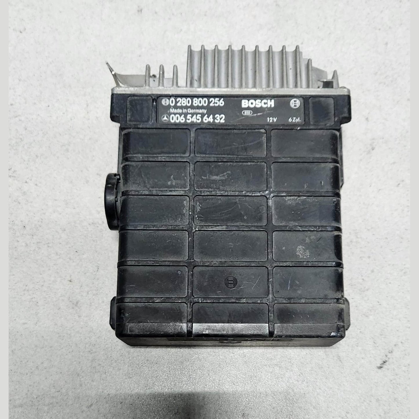 1989 Mercedes-Benz 300E Engine Control Module 0280800256 W124 W126