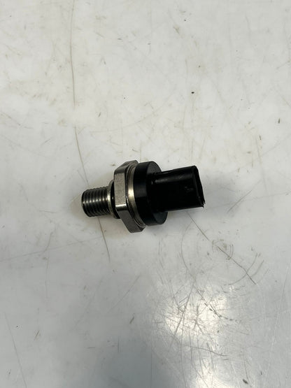 BMW 3 7 Series F30 F31 F35 G11 G12 Oil Pressure Sensor 8614494 OEM