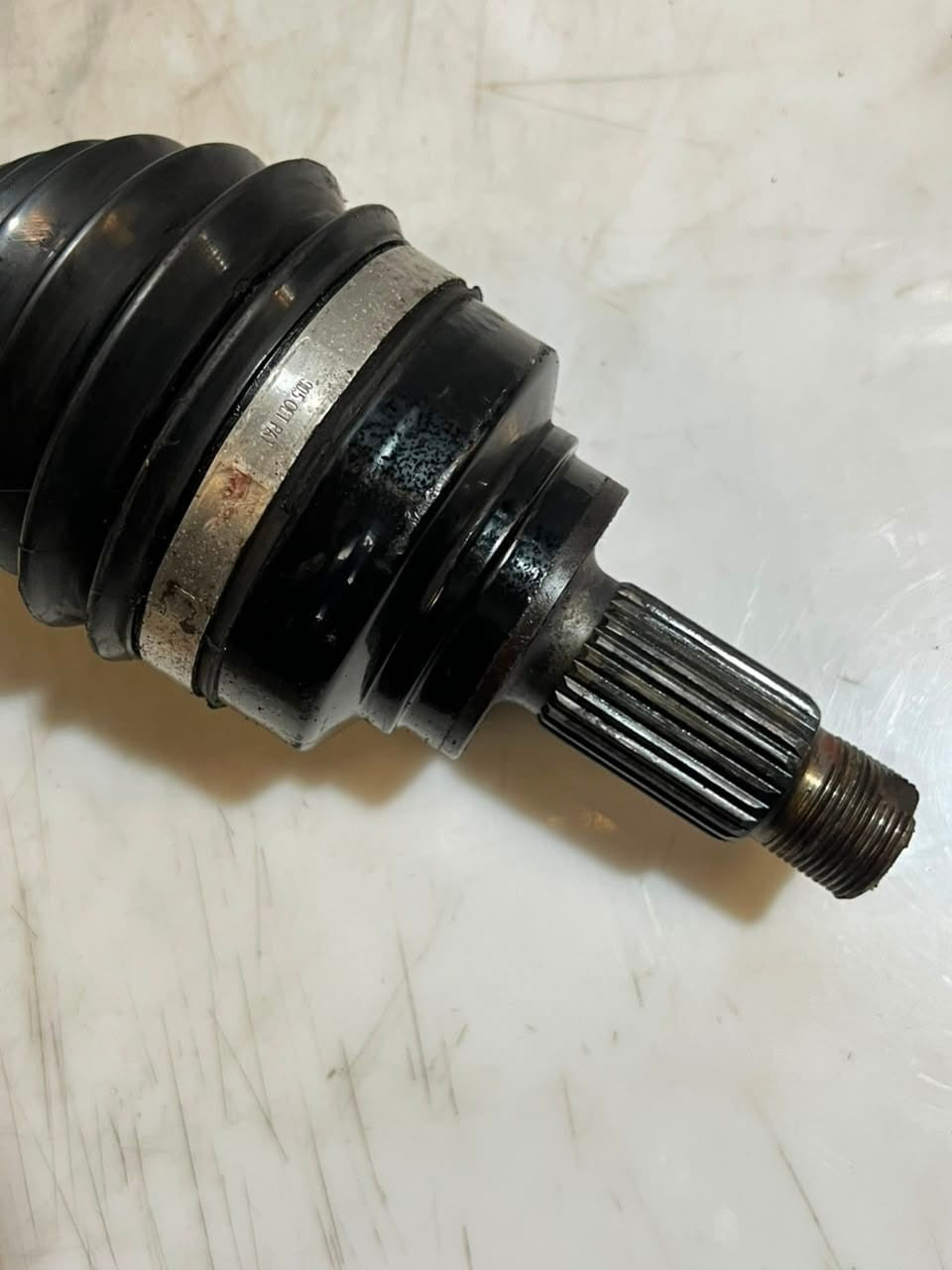 2011 BMW 3' 4' F30 F31 F34 F32 F33 F36 LCI LEFT Rear Axle Drive Shaft 7637445 