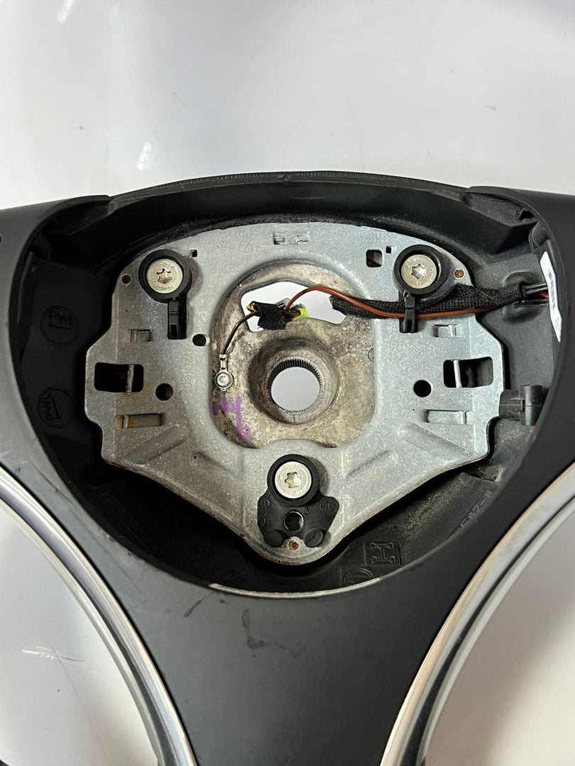 2007-2013 BMW 328i E90, E91, E92, E93 3' Sport Steering Wheel 6772147 OEM
