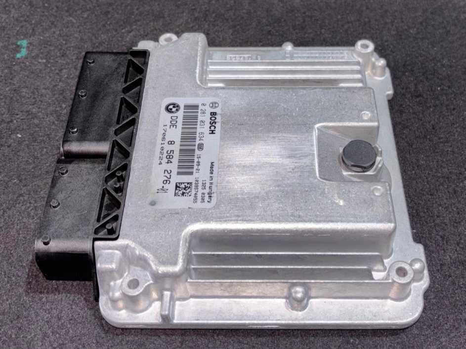 BMW 3 F30 F31 320D  N47N 163HP ENGINE CONTROL UNIT  KIT DDE KEY + FEM- 8584276