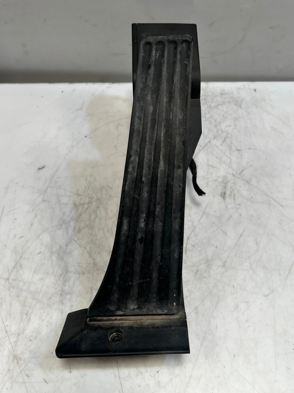 2004 BMW Z4 X3 E60 E61 E85 E87 GAS/ Accelerator Throttle Pedal 6766930 OEM