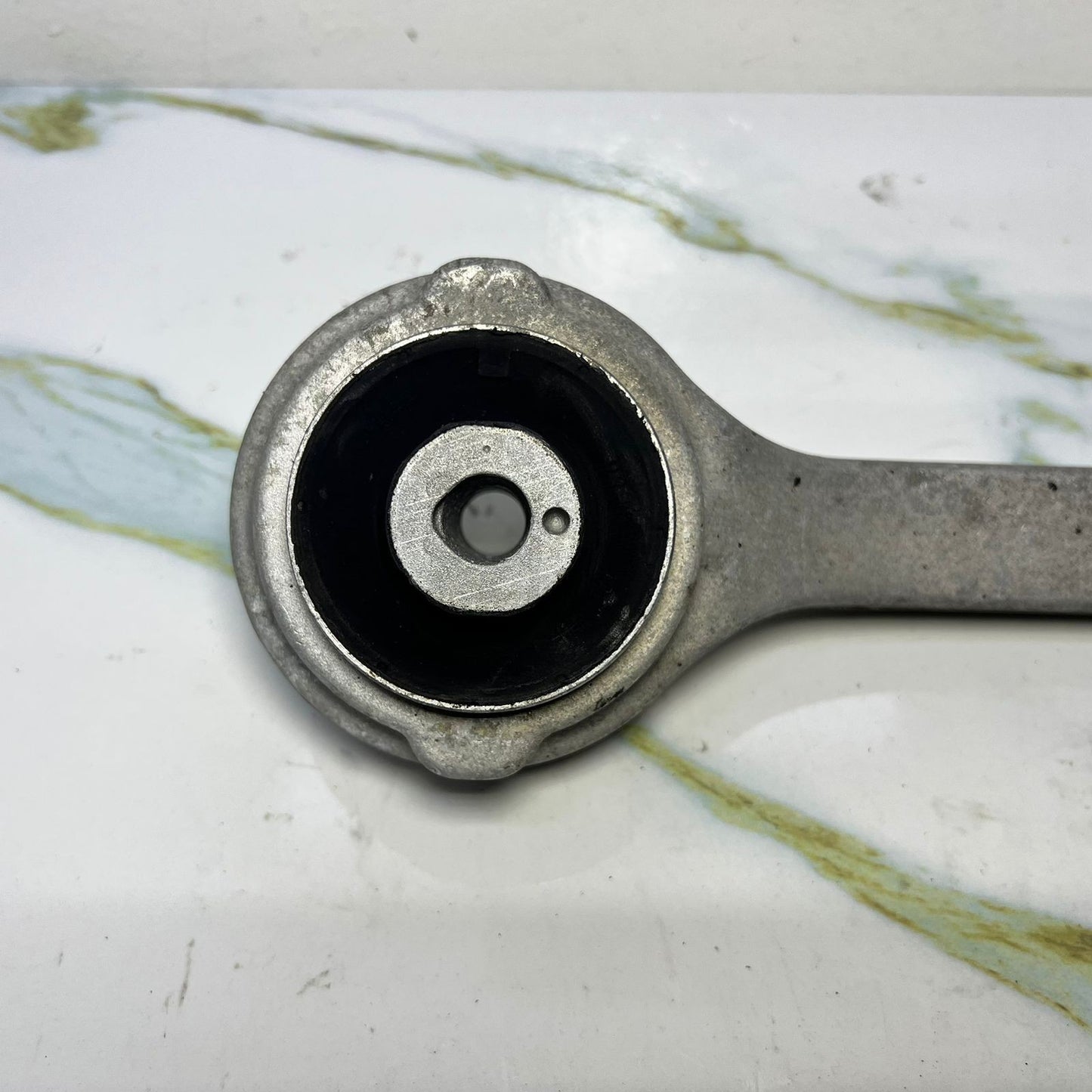 08-14 Mercedes W207 E350 C300 C350 Front Right RWD Suspension Upper Control Arm