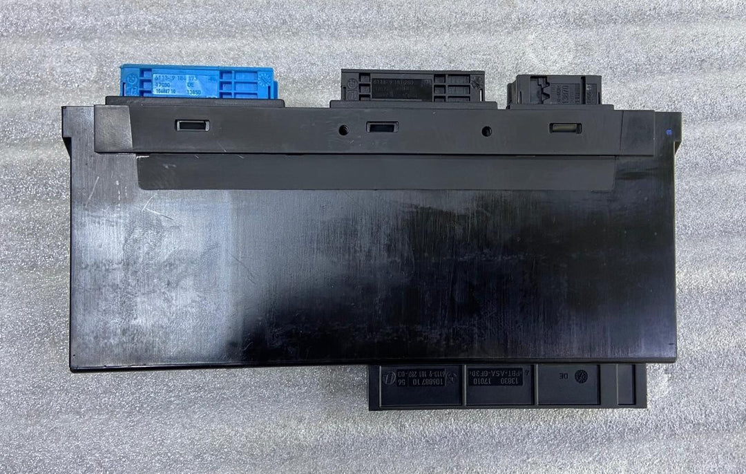 OEM BMW 5 SERIES F10 COMFORT MODULE JUNCTION BOX V2 UNIT 504D14F21
