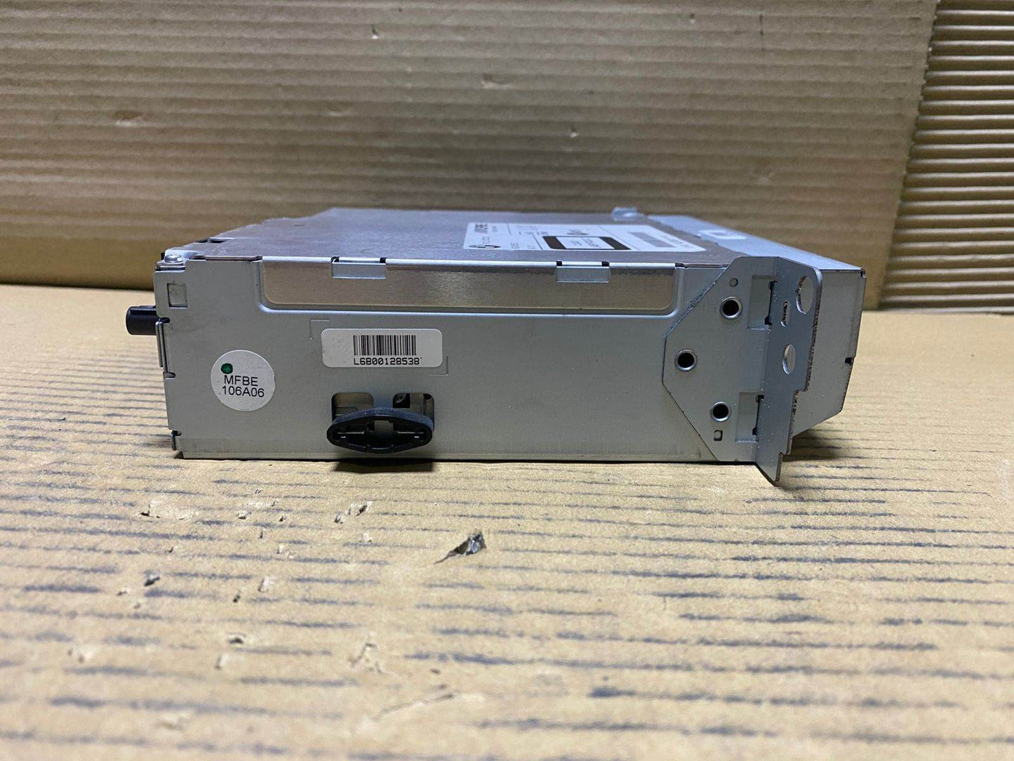 BMW Radio Cd Player Head Unit 9272002 F10 F11 and 6 Series F12