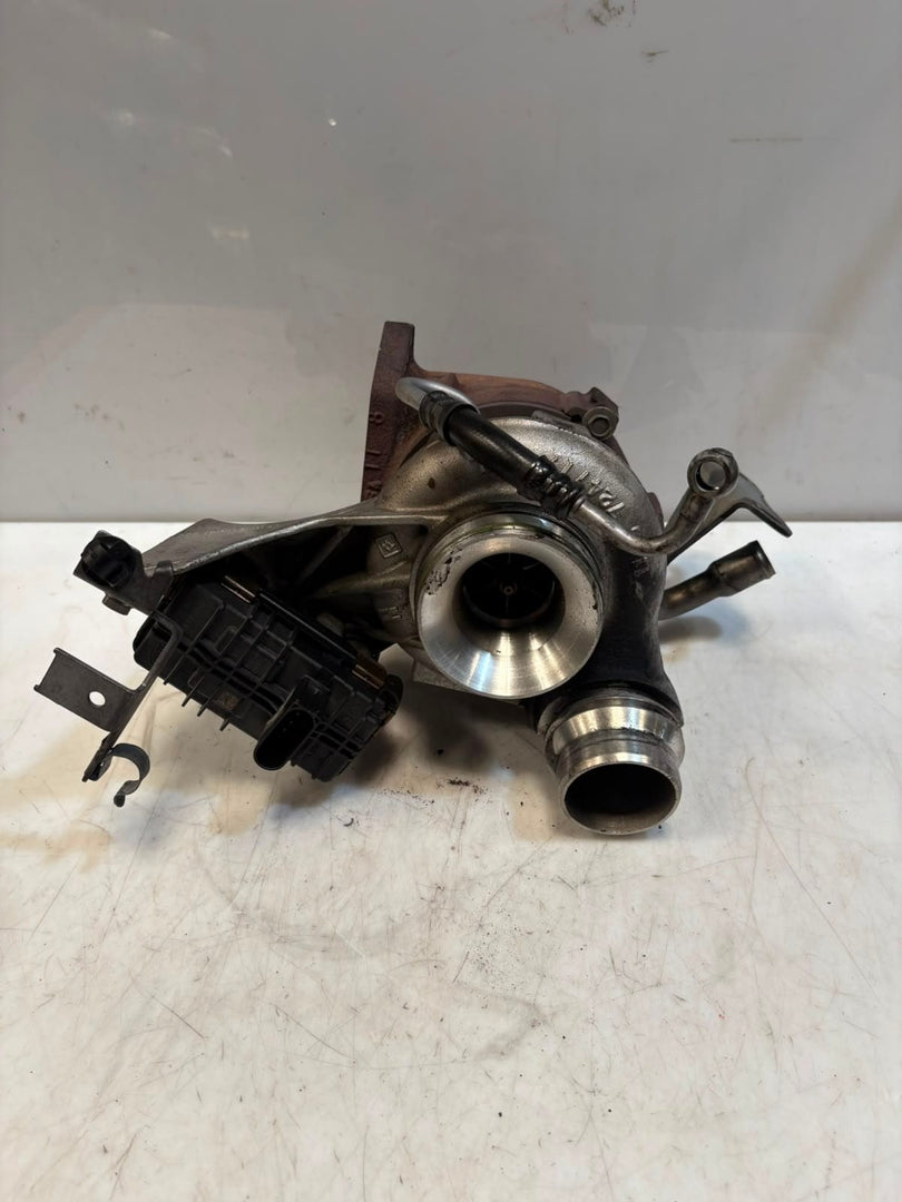 BMW 3 Series F30 F31 F10 F11 N47 N47D20C 320d and 520d Turbocharger 8519475 