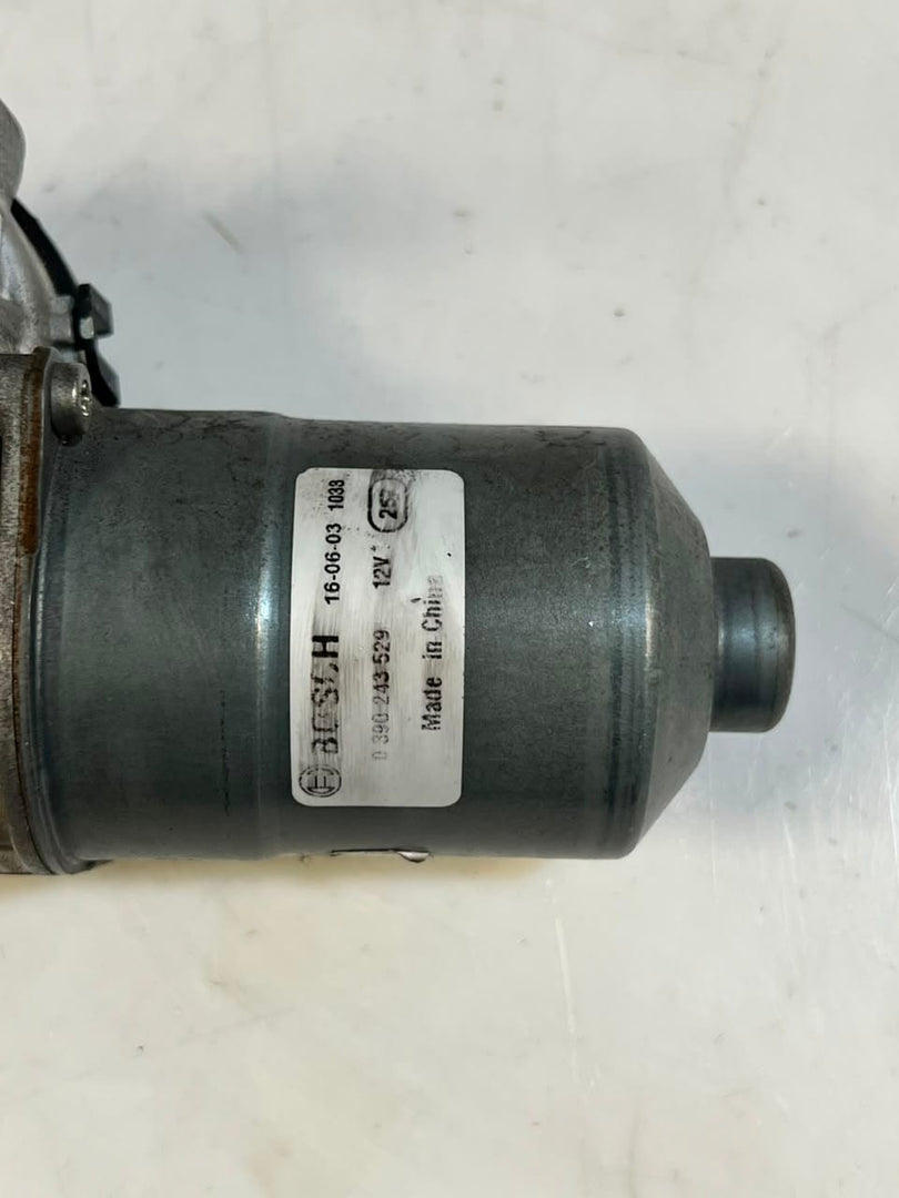 BMW X1 Series F48 RHD Front Windshield Wiper Motor 0390243529 OEM