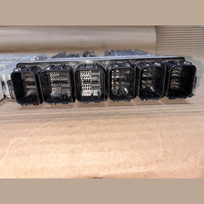 BMW 730e G11 B48 hybrid 30-08-2016 ENGINE CONTROL UNIT SET + KEY 8682564
