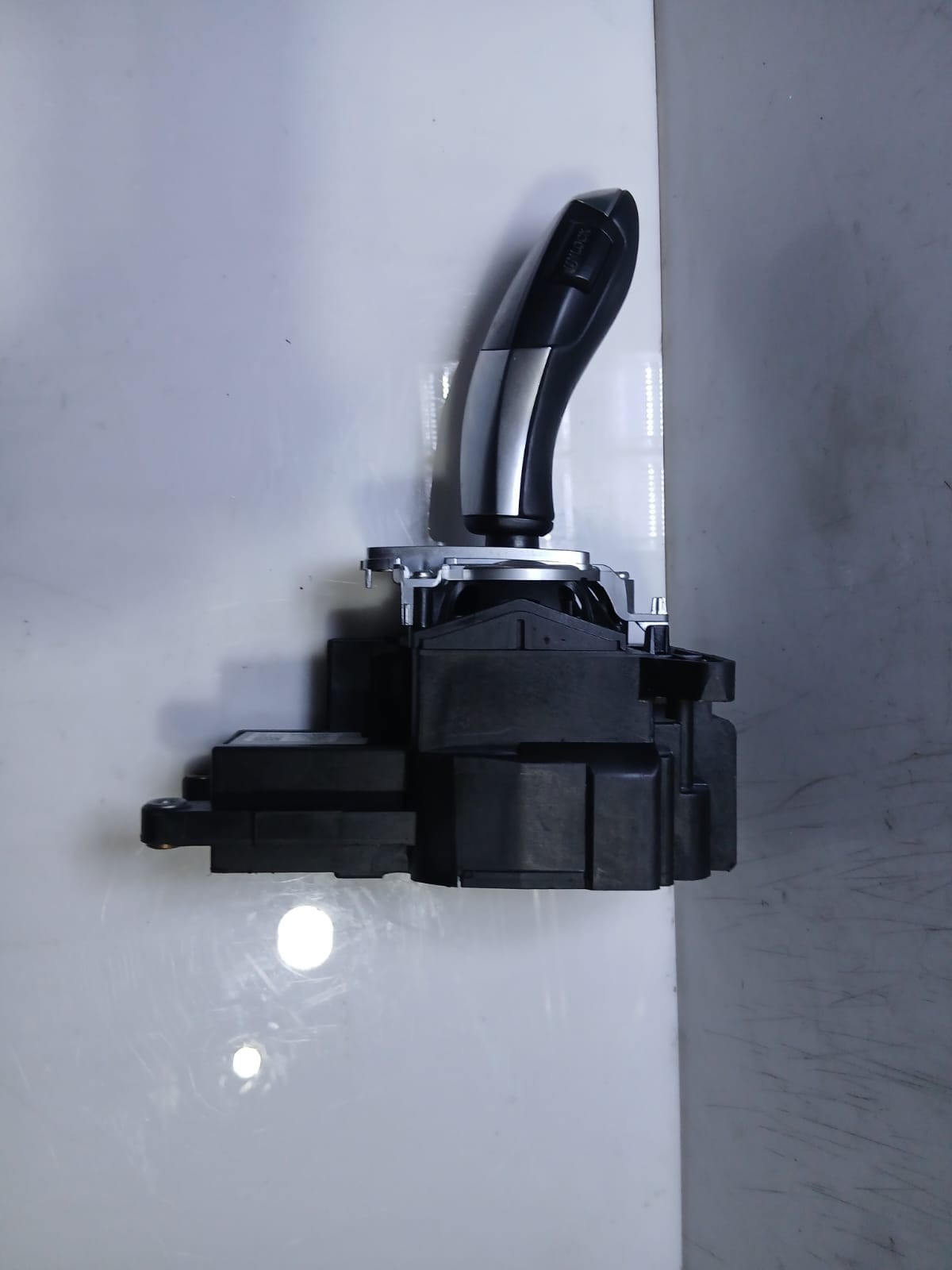 2006-2013 BMW X5 E70 Automatic Gear Shift Selector 9228612 OEM