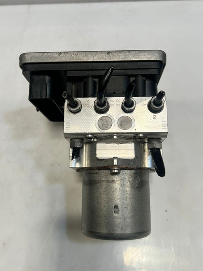 BMW G11 G12 740e ABS Anti-Lock Brake Pump Assembly 6886392 OEM