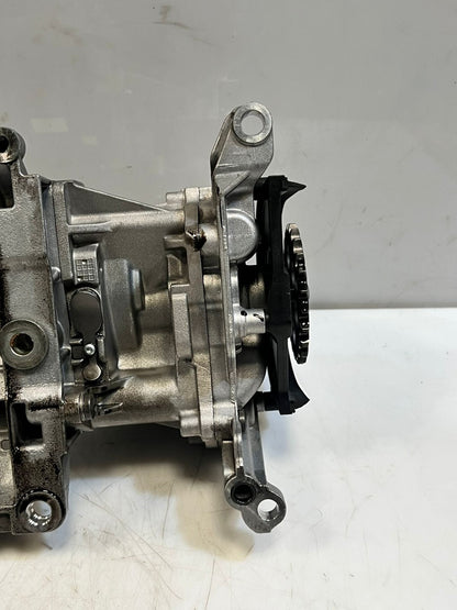 BMW 1 Series F20 5 Series F10 F11 ENGINE Oil Vacuum Pump 8511459 OEM