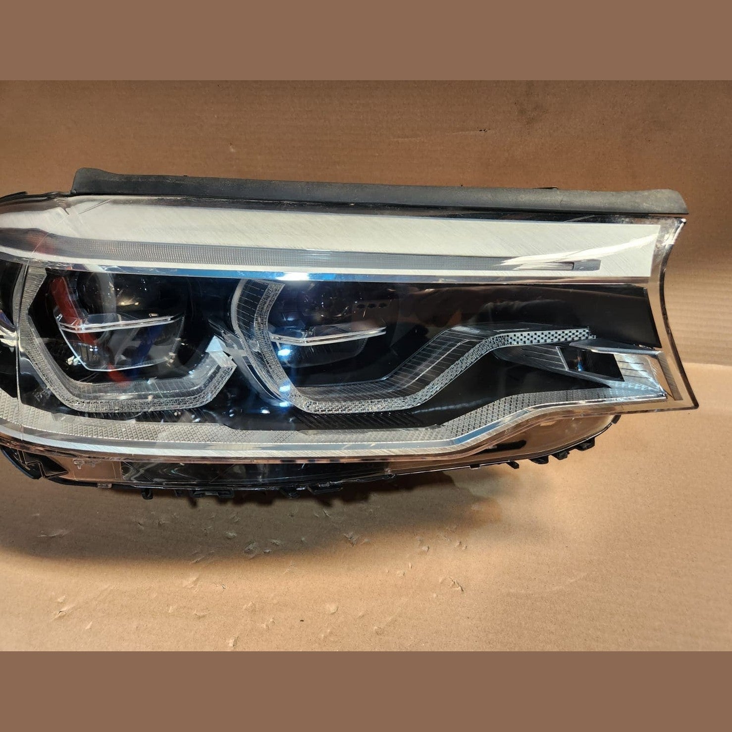 Genuine BMW Adaptive LED Headlight 8499109 5 Series G30 G31 and M5 F90