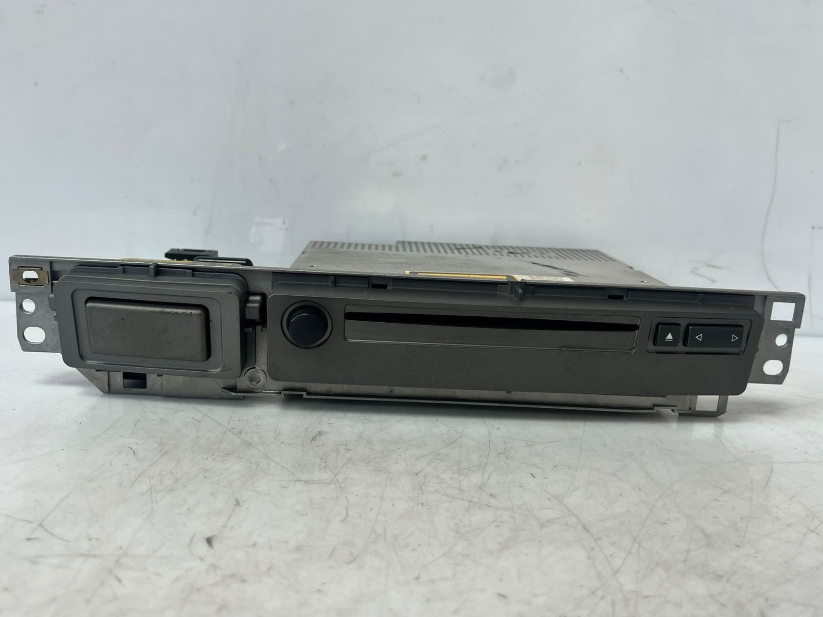 2005 BMW 745Li 7 Series E65 E66 E67 Cd Audio System Controller Player 6977634