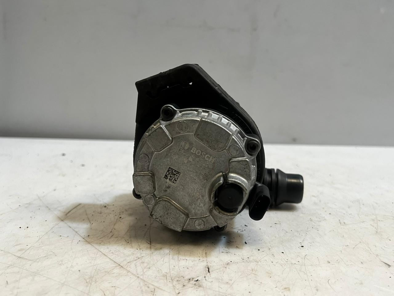 2016-2018 BMW 330e 3' F30 2.0 Hybrid Petrol Auxiliary Water Pump 8638239 OEM