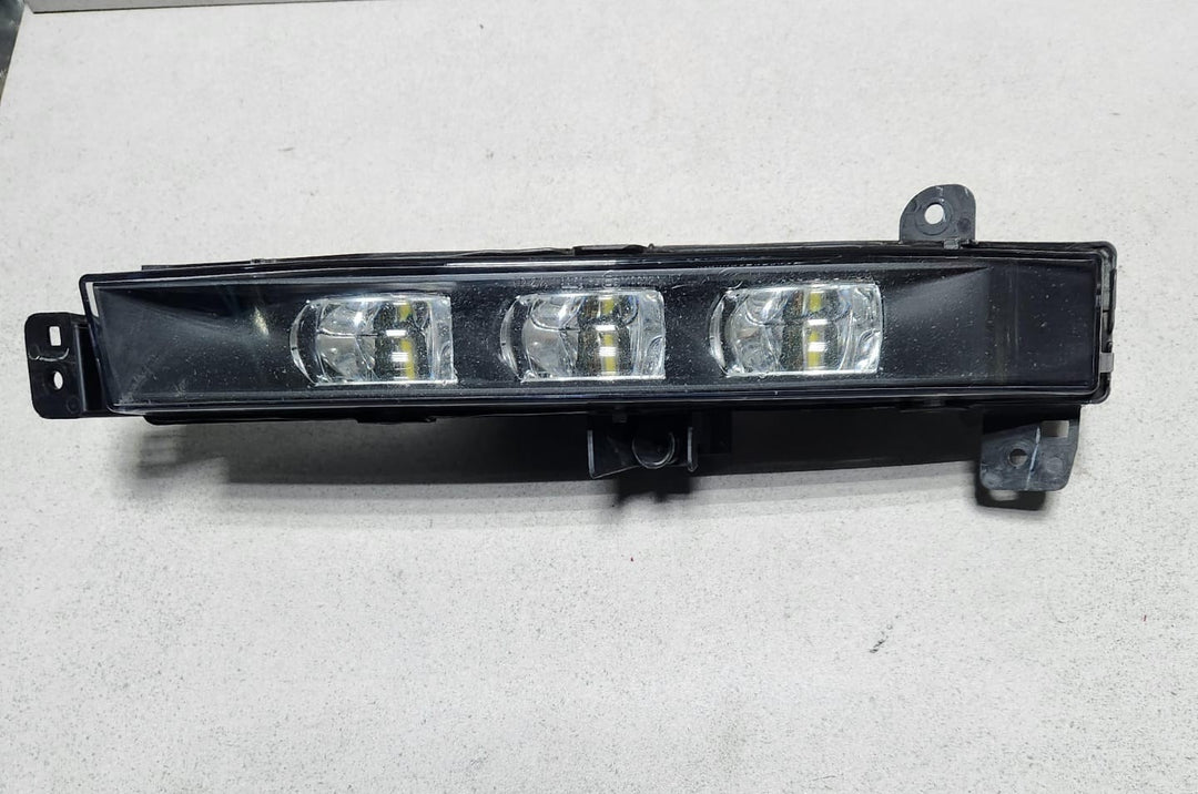 2016-2019 BMW 740i Front Left Led Fog Lamp 7342953 7 Series G11 G12