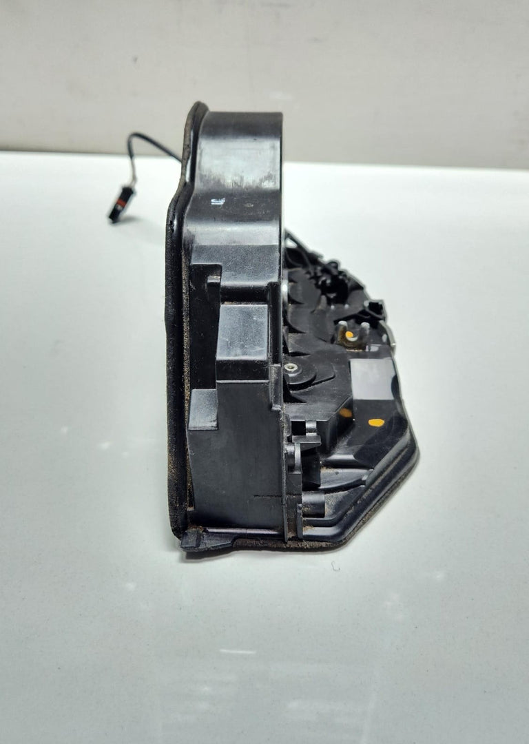2011 BMW Alpina B7 Rear Right Door Lock Actuator 7185688 F01 F02 F04 F10 F11 OEM