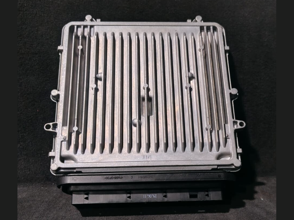 BMW 5, 7 SERIES F01 F07, F02 N57 ENGINE CONTROL UNIT ECU ECM DDE 8516753