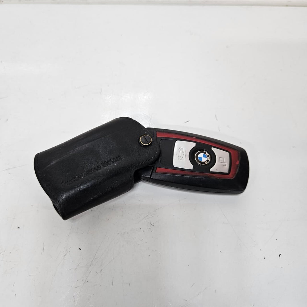 8626172-2014 BMW 5 Series F10 N20 520i MEVD17.2 Engine Control Unit DME Key Set